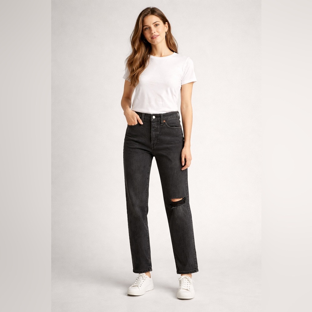 NWT Levi's Women's Wedgie Straight Leg Jeans 29S/8S - Picture 1 of 12